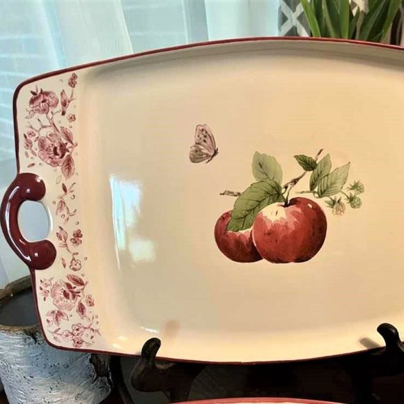 Pfaltzgraff Delicious 3Tray Serving Set | Nesting Platters | Serving Platters - Picture 5 of 16